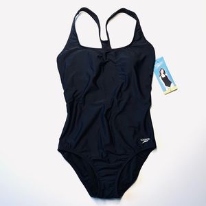 Women’s NWT Speedo One Piece Swimsuit